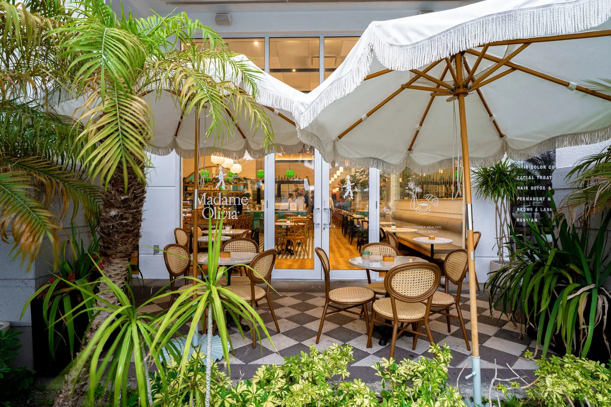 Madame Olivia outdoor patio